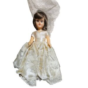 Vintage 1950s 1960s Bride Doll Cream Satin‎ Lace Dress Sleep Eyes 7" Brunette